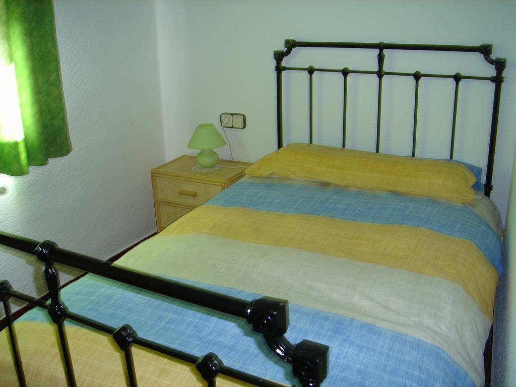 Apartamentos Serrano Ribatajada Екстер'єр фото