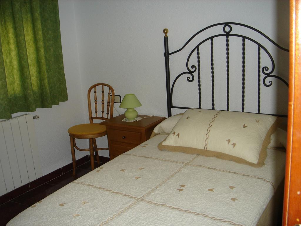 Apartamentos Serrano Ribatajada Екстер'єр фото