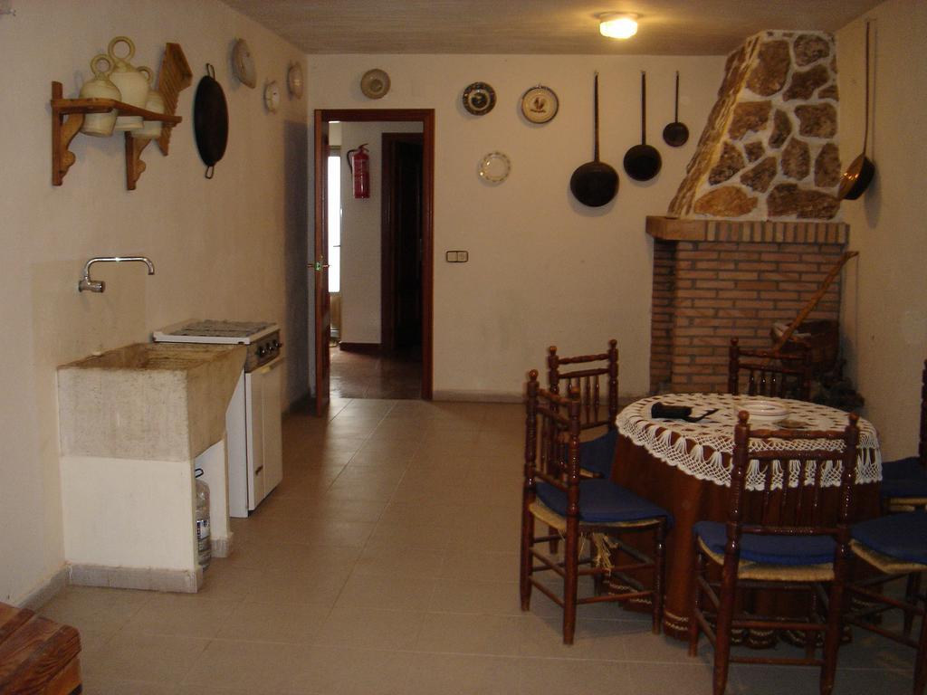 Apartamentos Serrano Ribatajada Екстер'єр фото