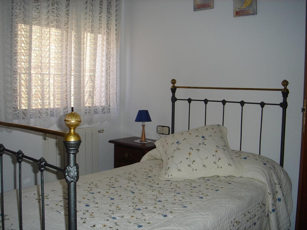Apartamentos Serrano Ribatajada Екстер'єр фото