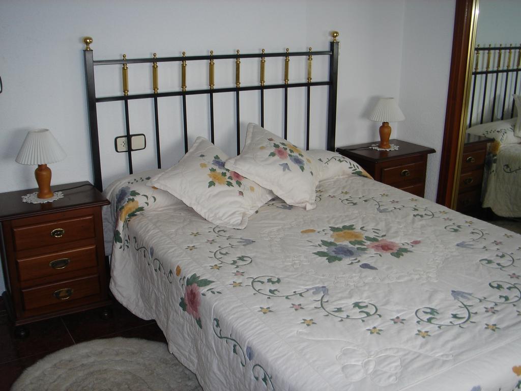 Apartamentos Serrano Ribatajada Екстер'єр фото