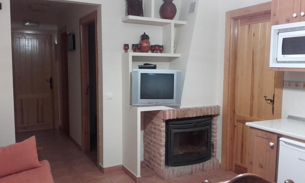Apartamentos Serrano Ribatajada Екстер'єр фото